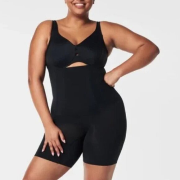 Spanx OnCore Sculpting Open-Bust Mid-Thigh Bodysuit - Medium in 'Very Black' - Picture 1 of 12